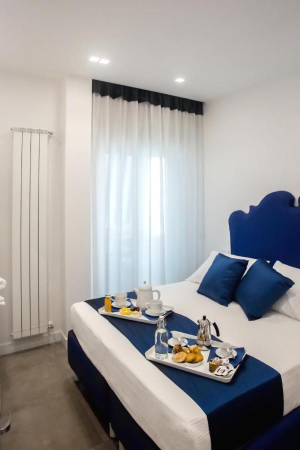 Kerbaker 14 Bed & Breakfast Napoli Dış mekan fotoğraf